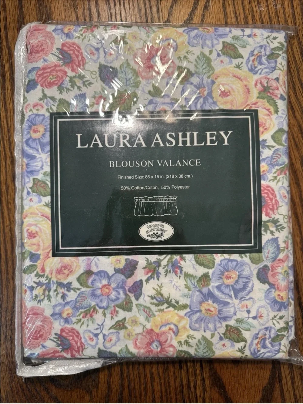 Vintage Laura Ashley Quartet Blouson Valance 86